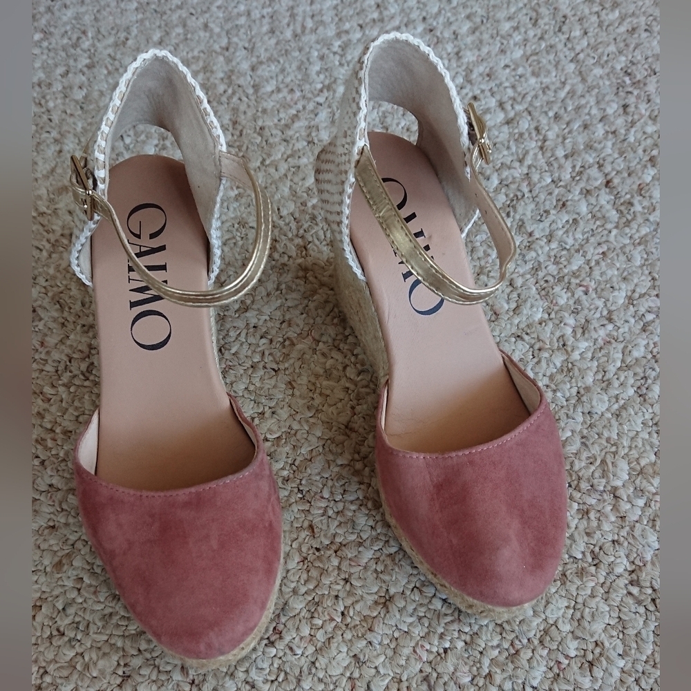 Anthropologie Gaimo Cielo mauve Pink suede Wedge Sandals size 6